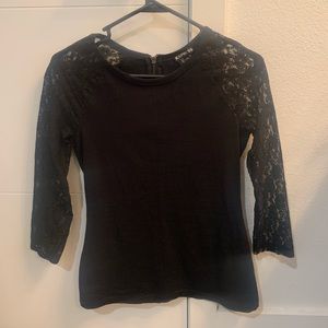 Black fitted shirt with lace sleeves